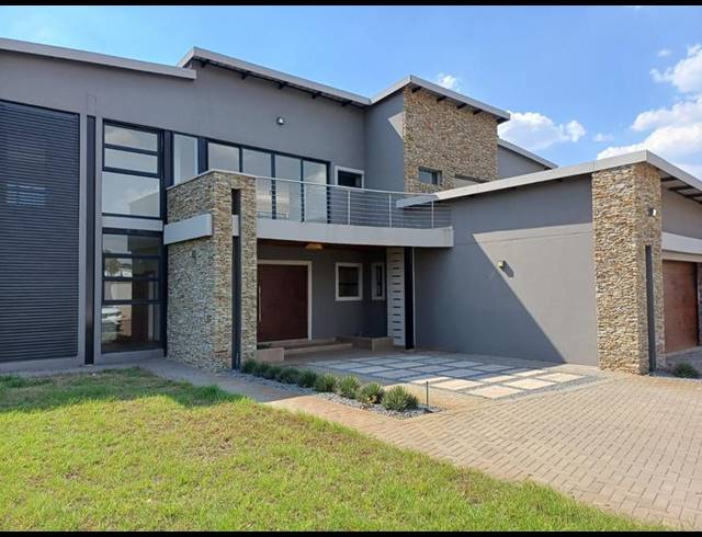 5 BEDROOM PROPERTY TO RENT IN LANSERIA